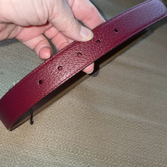 New authentic Gucci reversible belt